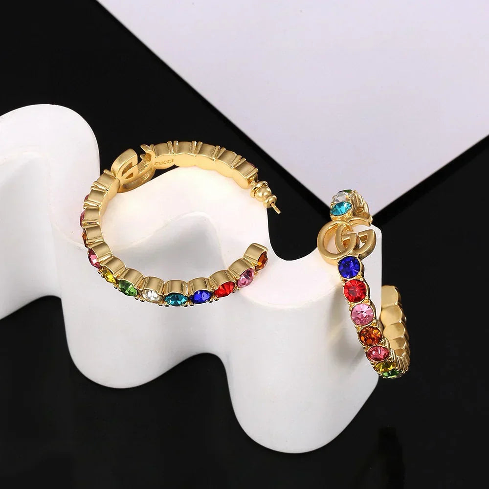 Luxurious and versatile earrings 1024071926