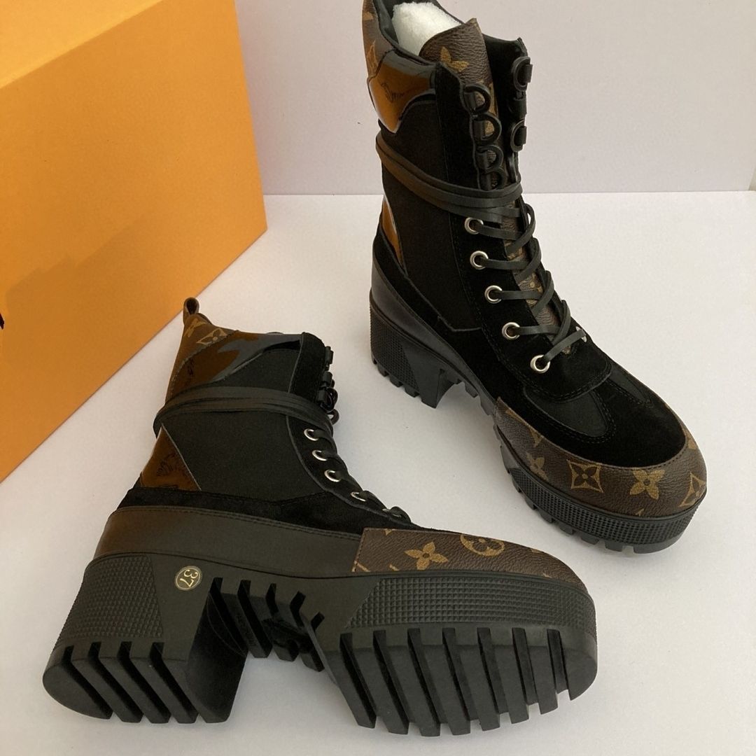 Martin boots women's lace-up new British style wear-resistant non-slip thick bottom increased retro knight boots