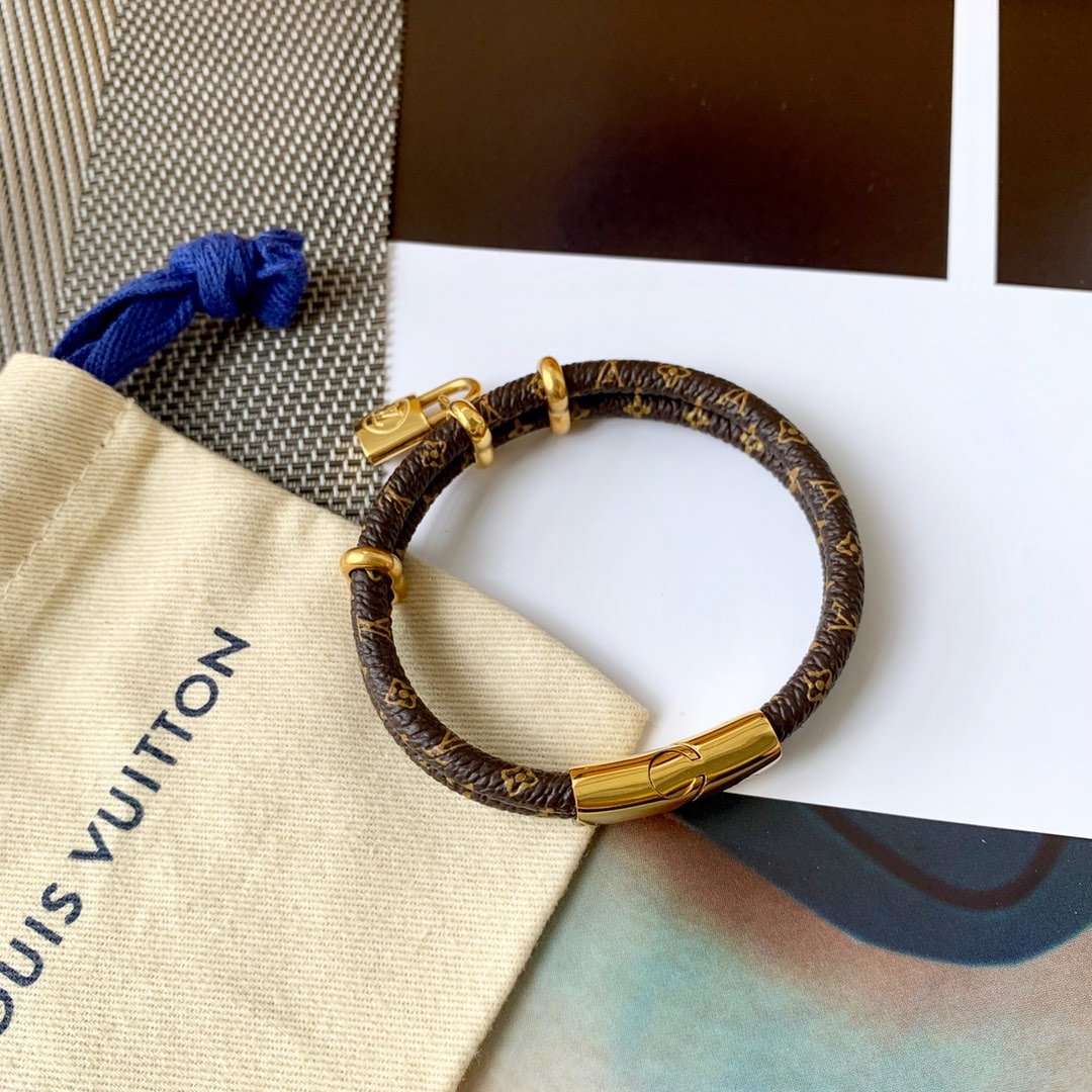 V New Fashion Bracelets 0425022403