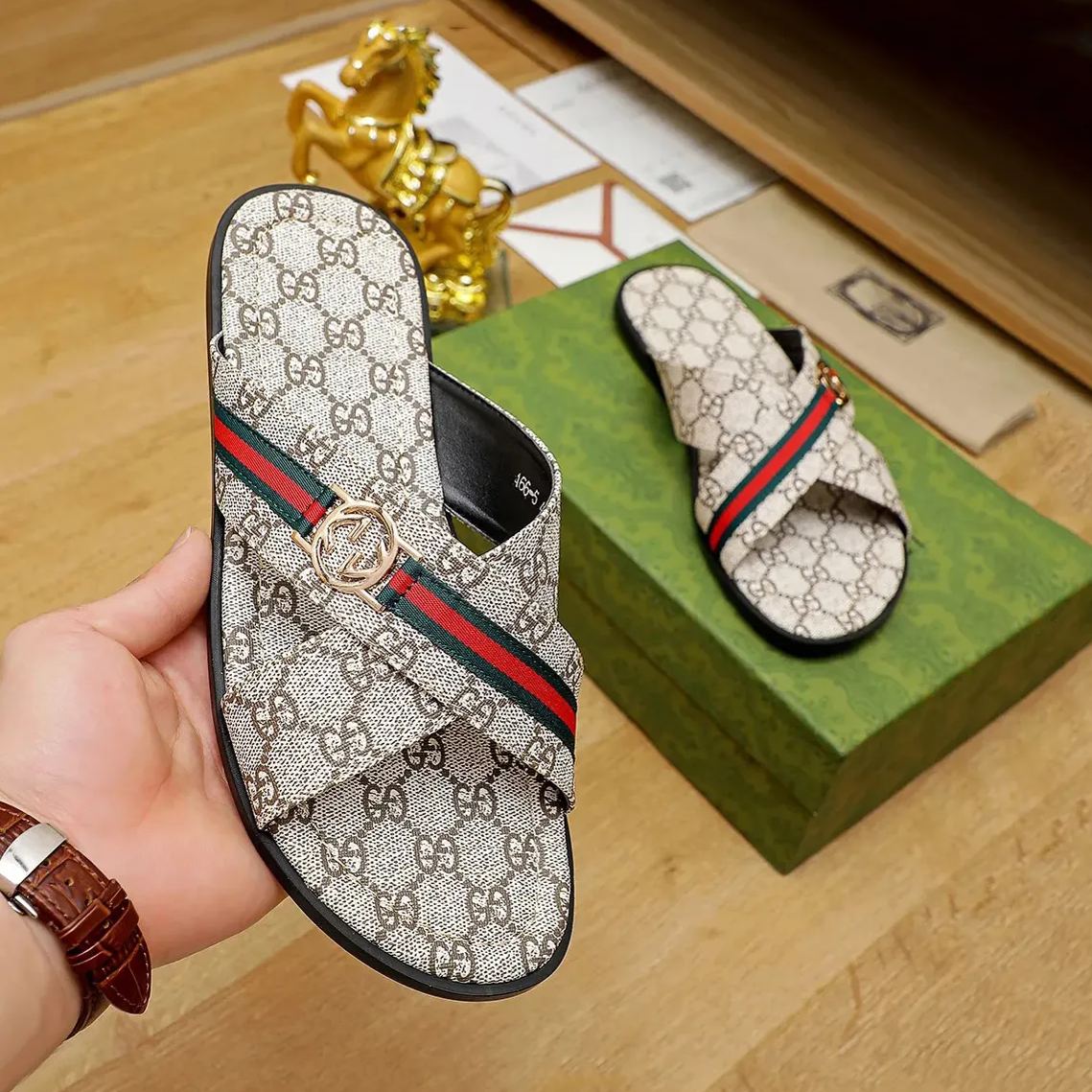 Casual trend classic men's and women's slippers WS015