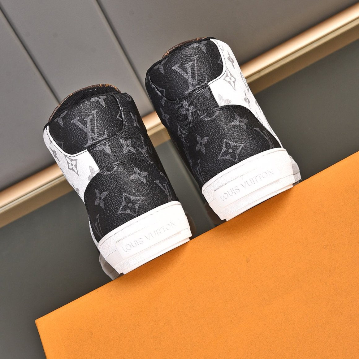 Luxury Pattern Leather High-top Shoes