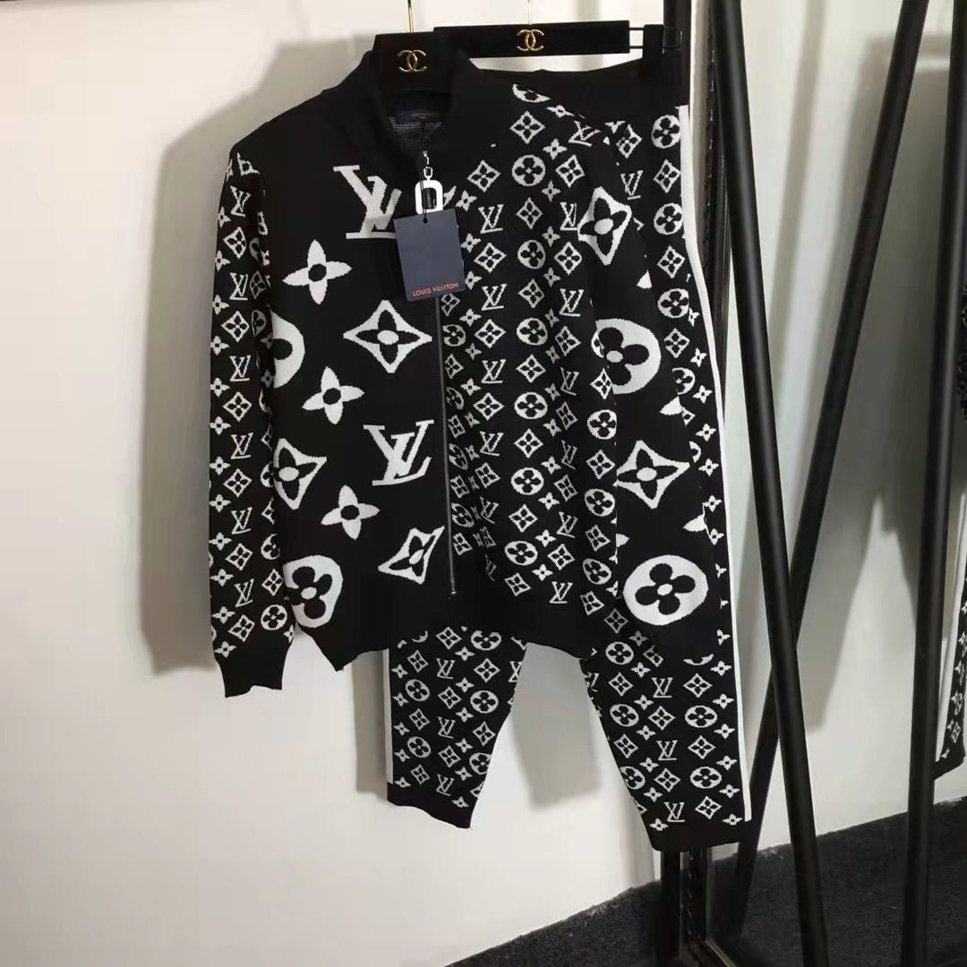 New fashion knitted casual cardigan hooded letter top + knitted pencil pants two-piece suit   S013