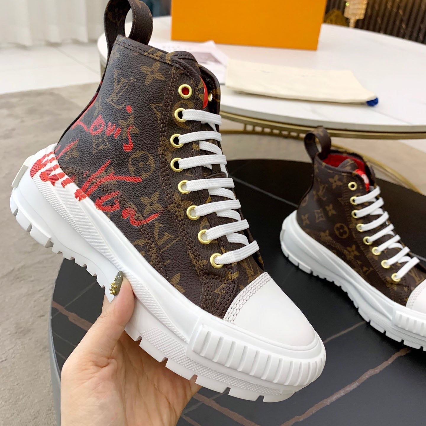 women's shoes / New Fashion Ladies Sneakers SXC070101