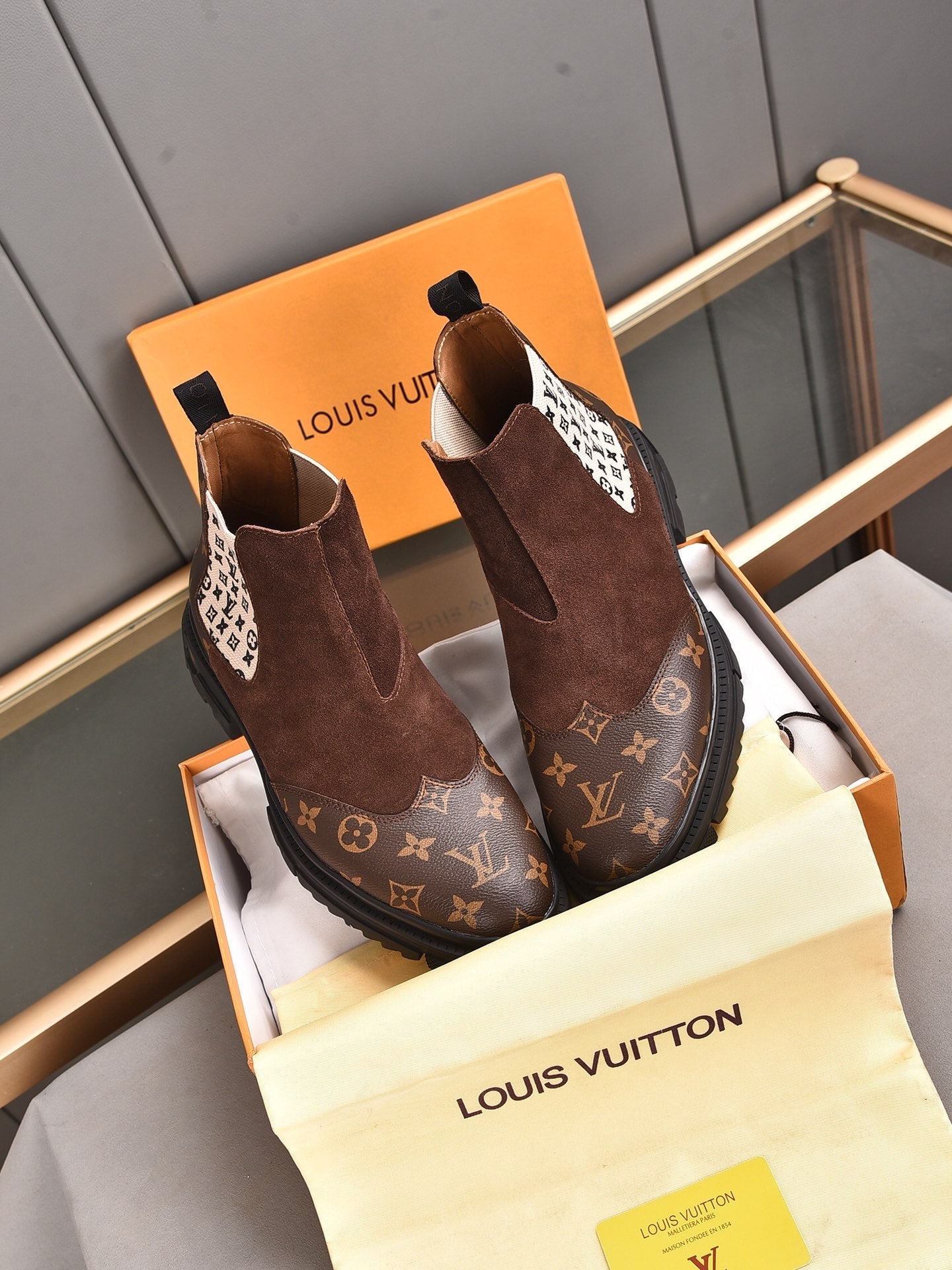 Fashion Casual New Style Men's Comfortable Sneakers Shoes V14