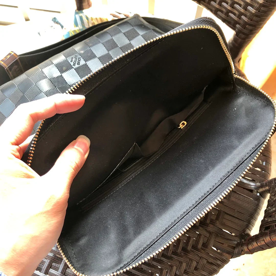 Luxury men's leisure commuting bag 1024070103