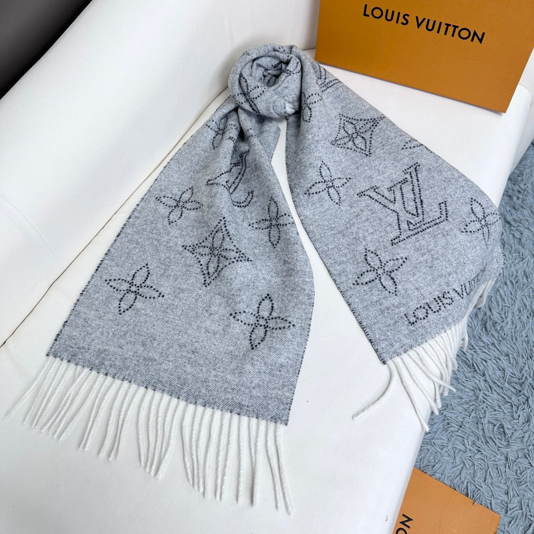 New Reversible Scarf 1025102808