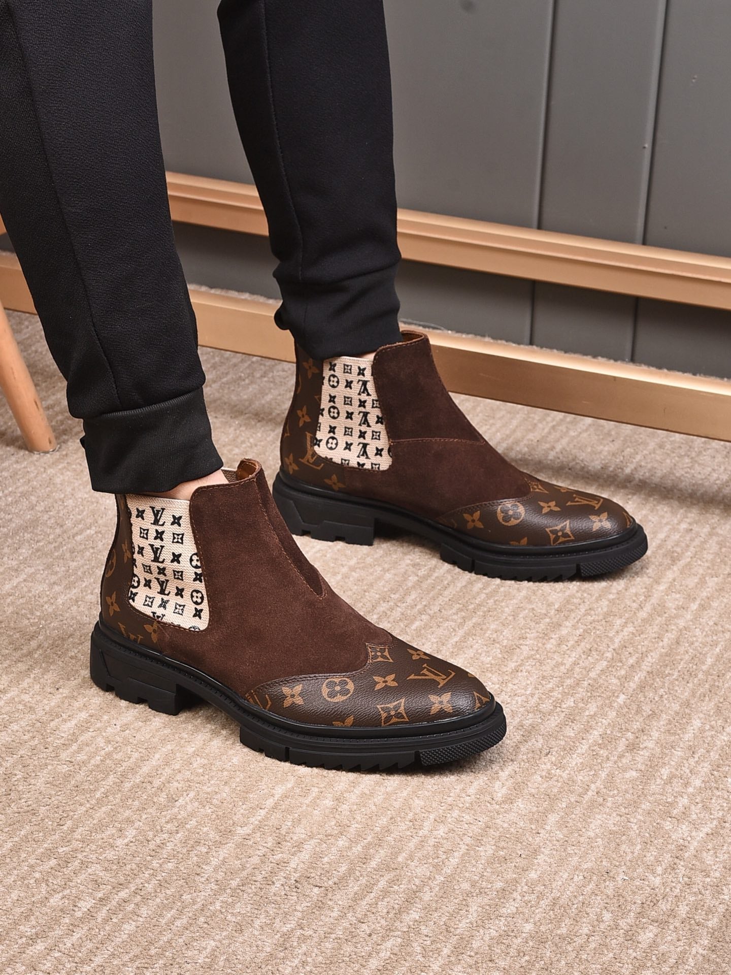 Fashion Casual New Style Men's Comfortable Sneakers Shoes V14