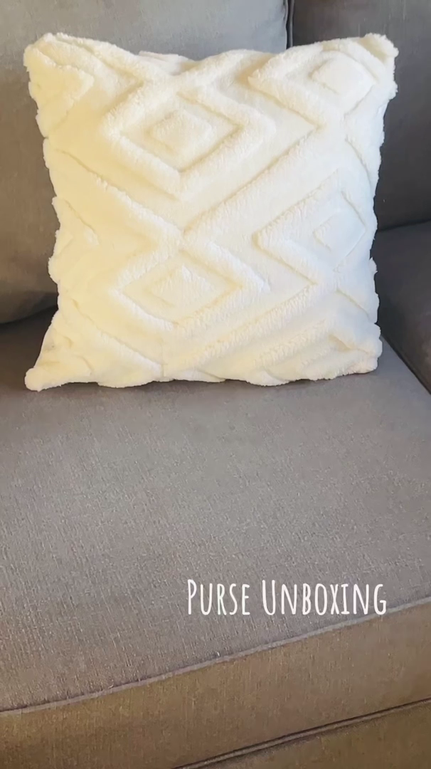 G Canvas Messenger Bag 1024070210