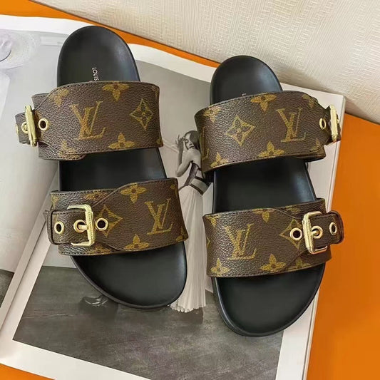 New V logo printed sandals fashion casual beach flip flops