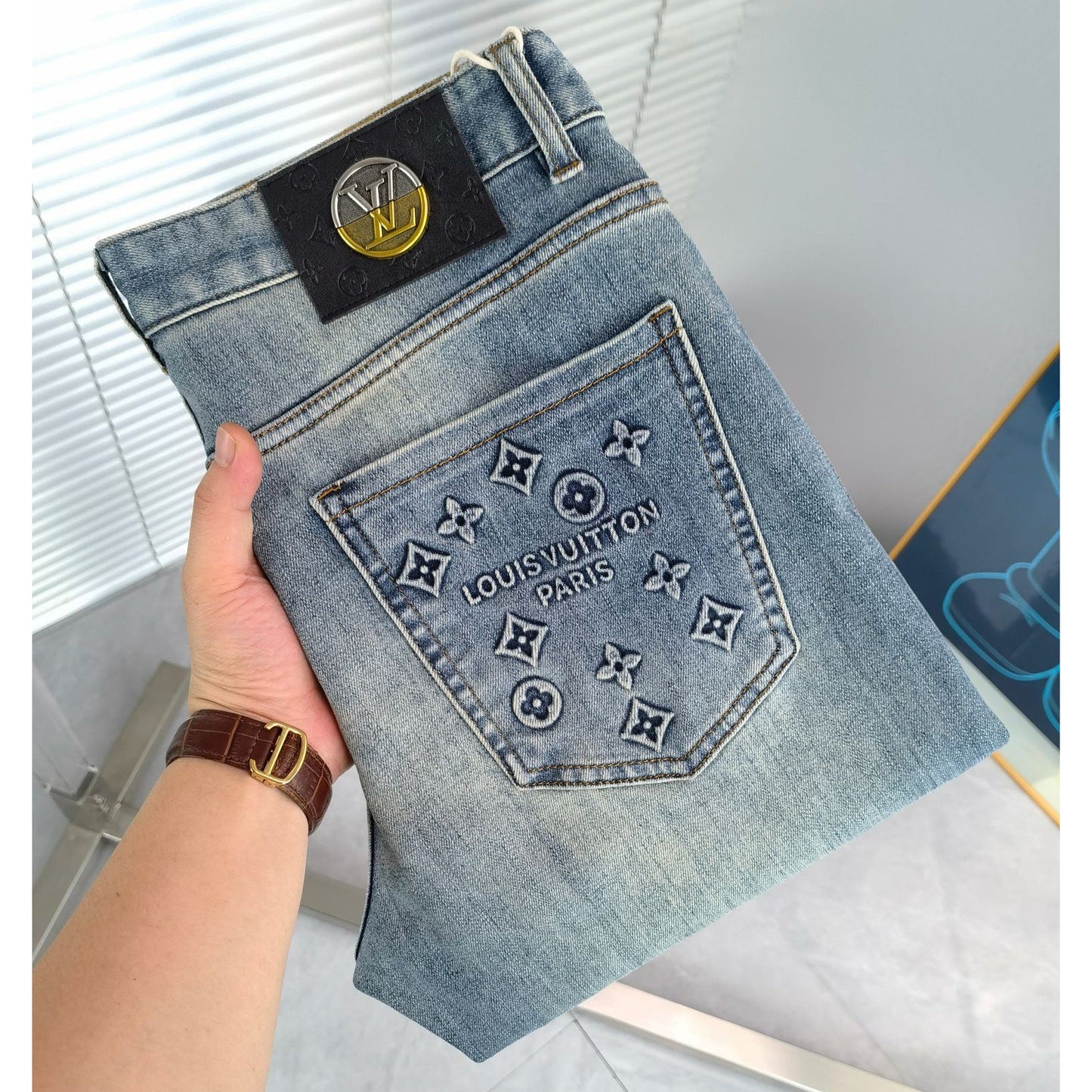 Men's versatile autumn and winter slim fit jeans 1024111411