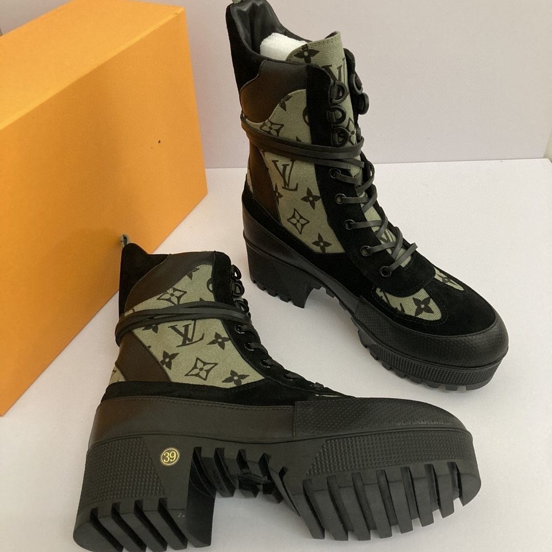 Martin boots women's lace-up new British style wear-resistant non-slip thick bottom increased retro knight boots