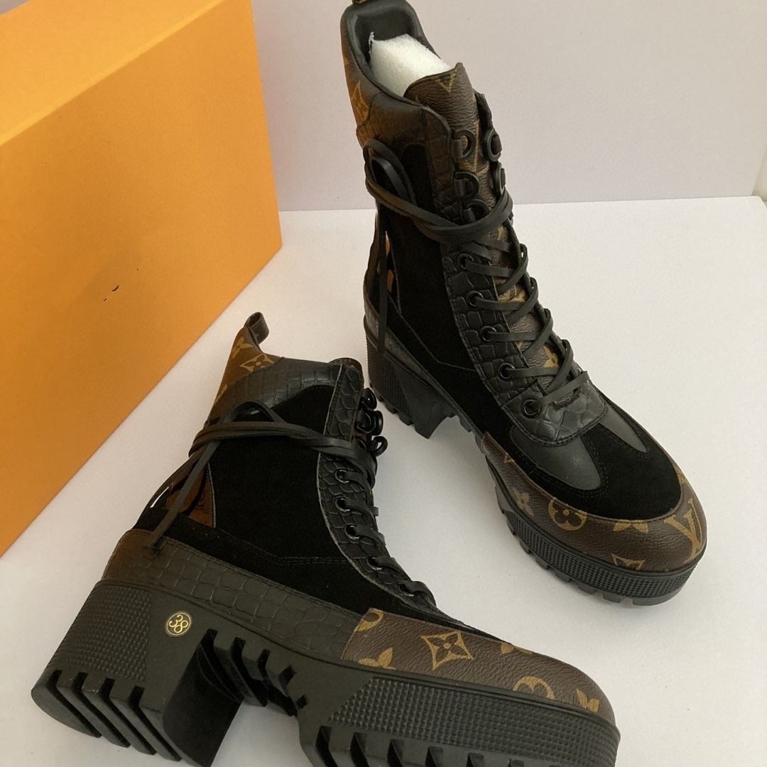 Martin boots women's lace-up new British style wear-resistant non-slip thick bottom increased retro knight boots