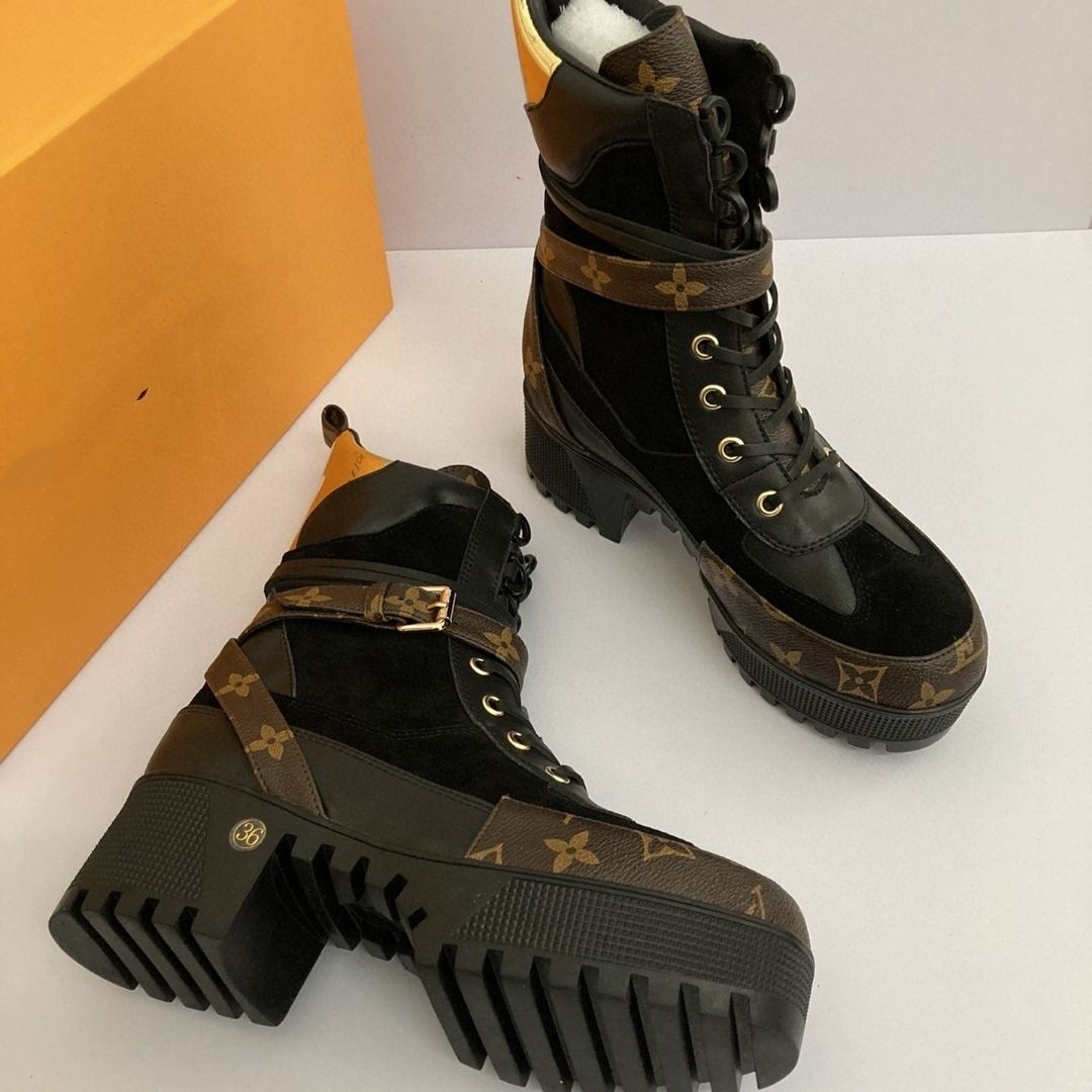 Martin boots women's lace-up new British style wear-resistant non-slip thick bottom increased retro knight boots