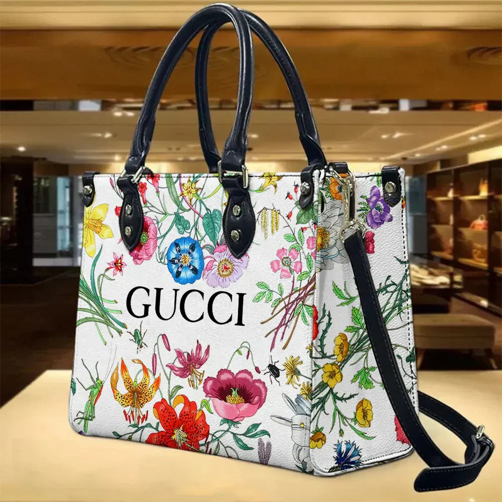 Limited Edition G LEATHER HANDBAG 3D1024102302