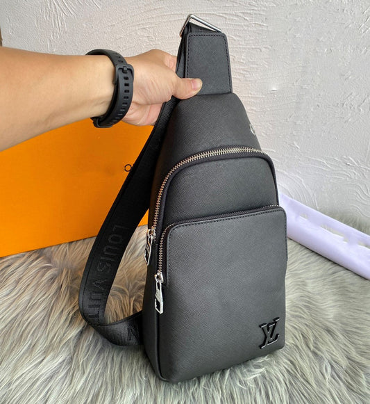 Black Leather High Quality V Logo Fashion Bags-XC052023090401