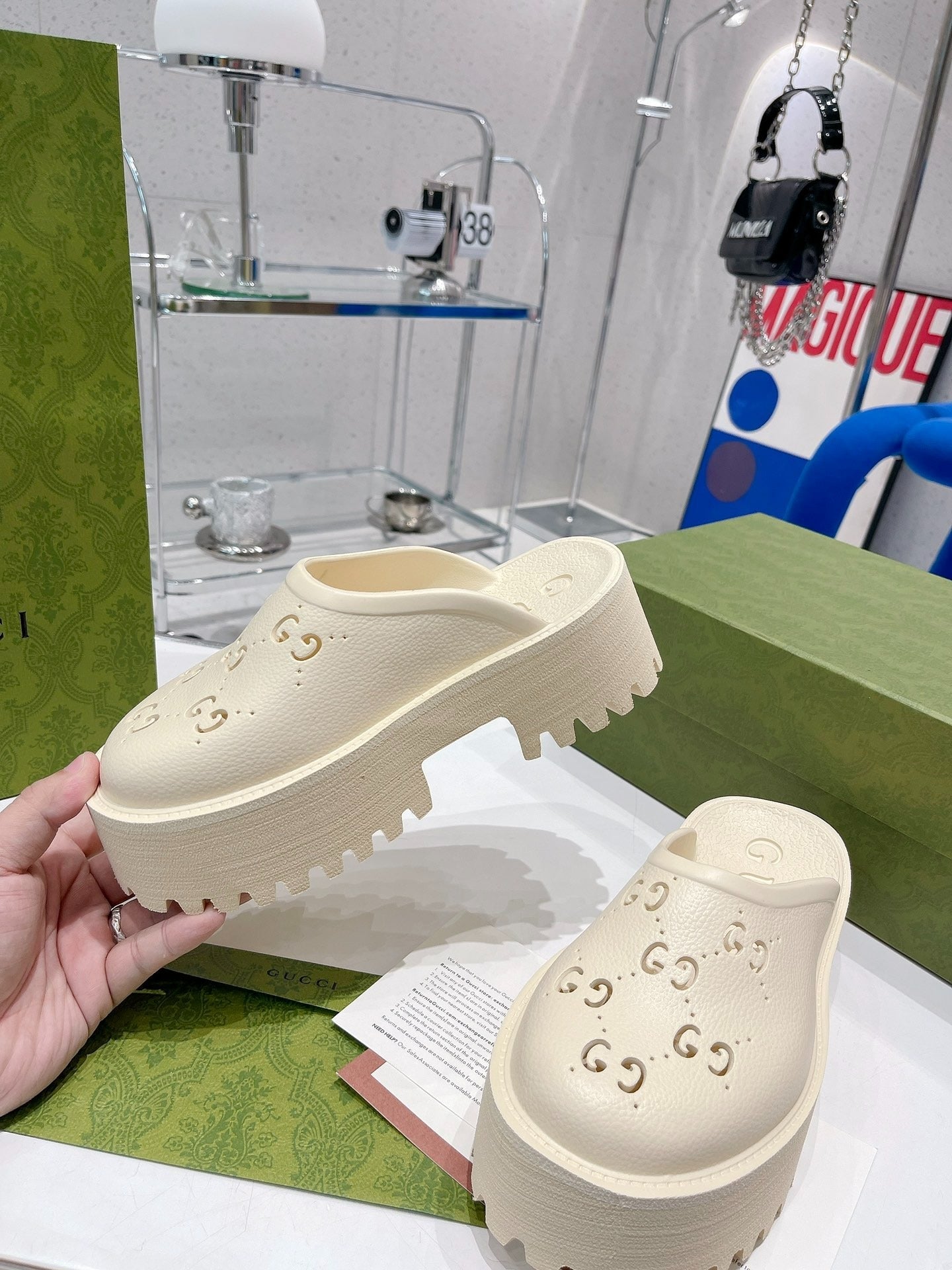 Women's Fashion Luxury Breathable Comfortable Slippers PD0424060501