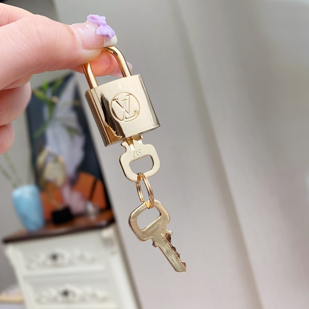 Luxury-VL VANITY Small Handbag Cosmetic Bag PD0423081608