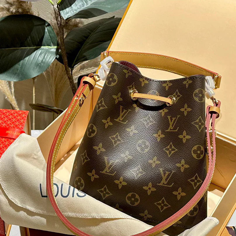 Ladies Bucket Bag 1924103007