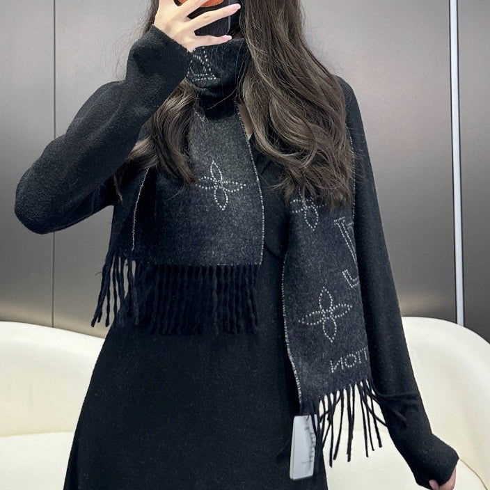 New Reversible Scarf 1025102808