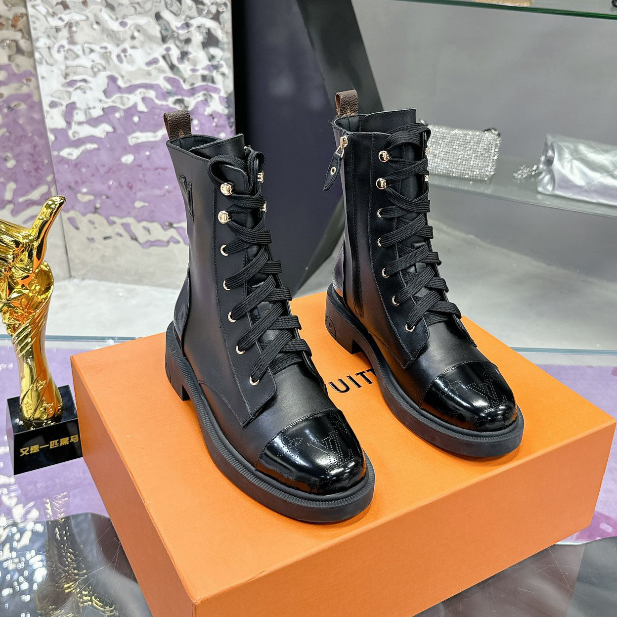 New versatile ankle boots 1025102432