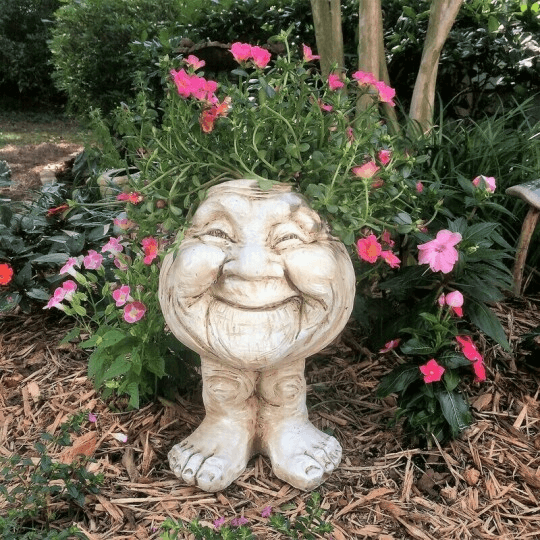 MUGGLY'S THE FACE STATUE PLANTER