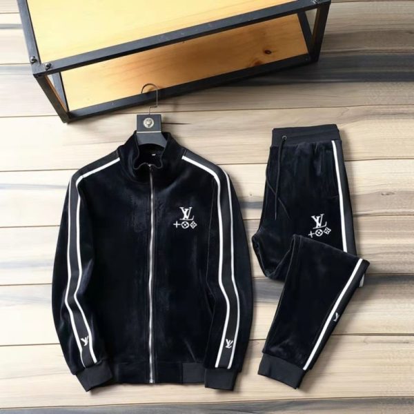 Limited Edition Men Hot Trend Tracksuits Set XC0823092112