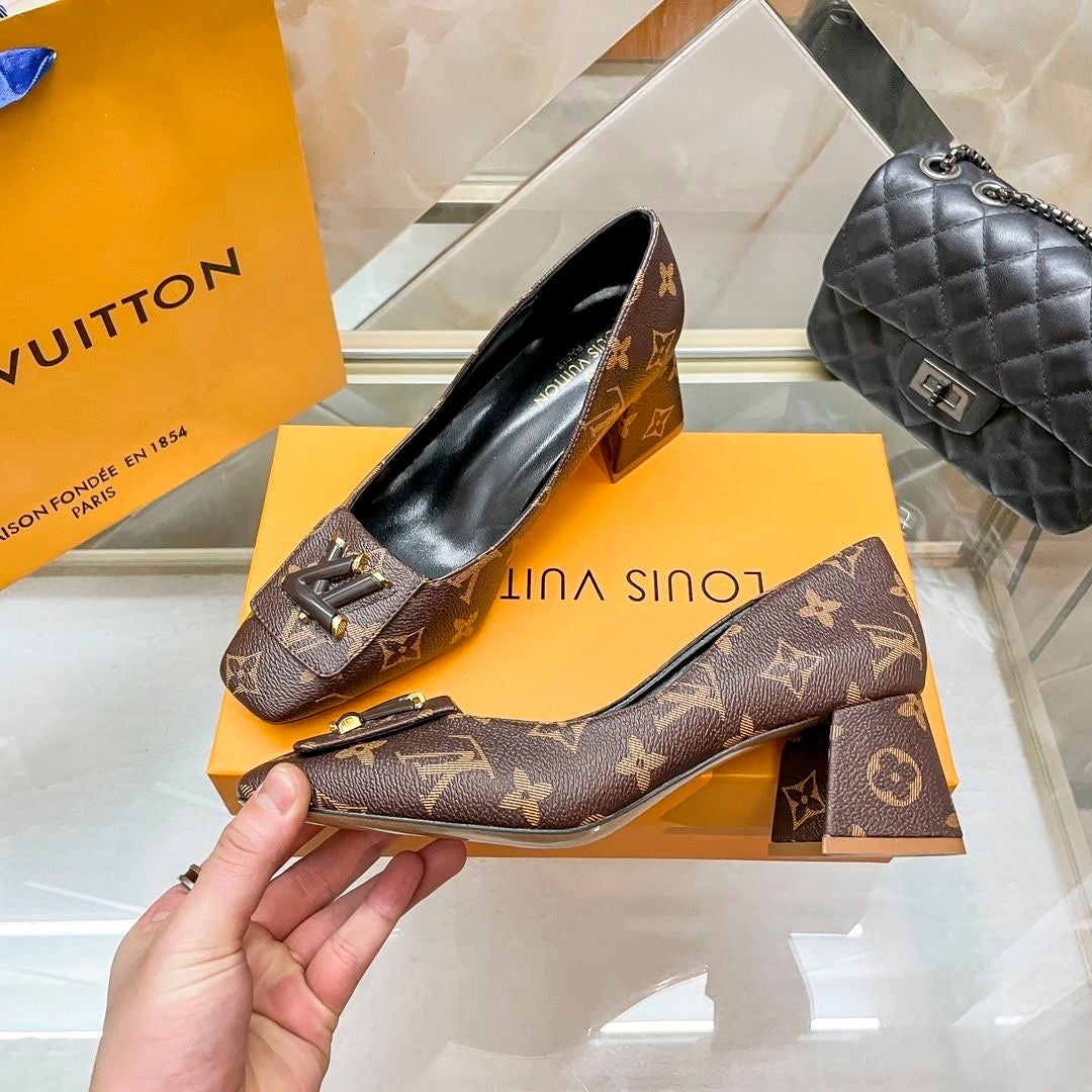 New Handmade Fashion V Logo Women's High heels XC042025052006