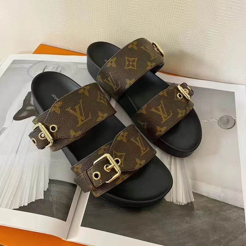 New V logo printed sandals fashion casual beach flip flops