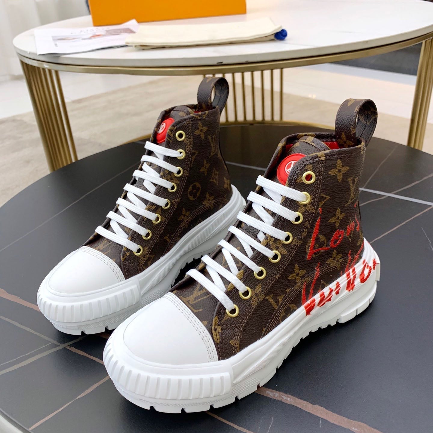 women's shoes / New Fashion Ladies Sneakers SXC070101