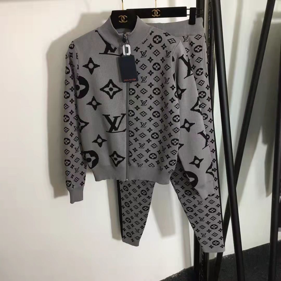 New fashion knitted casual cardigan hooded letter top + knitted pencil pants two-piece suit   S013