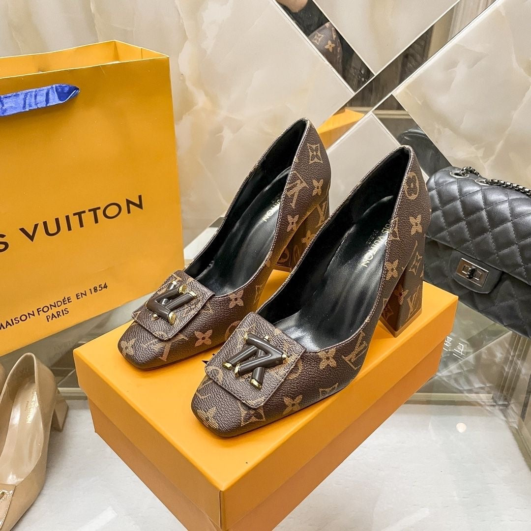 New Handmade Fashion V Logo Women's High heels XC042025052006