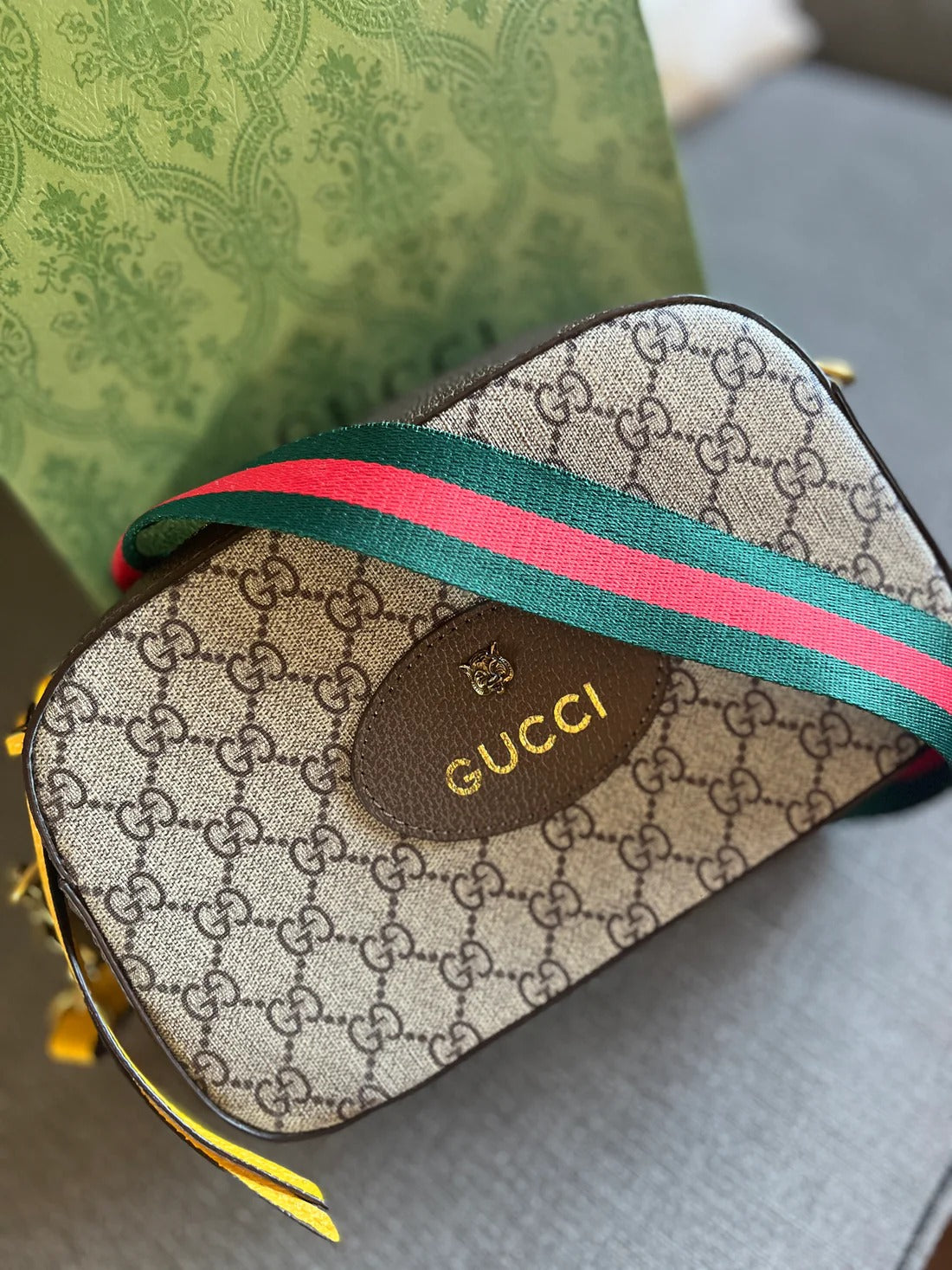 G Canvas Messenger Bag 1024070210