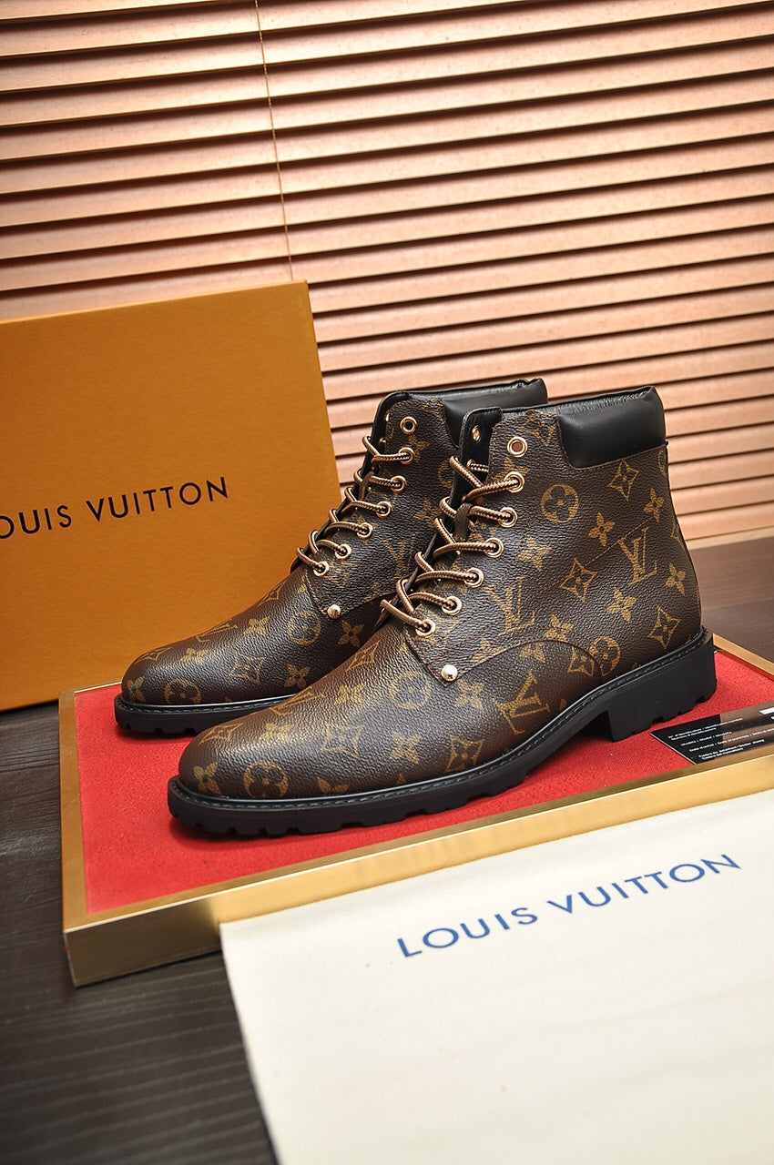 Fashion Casual New Style Men's Comfortable Sneakers Shoes Boots V26