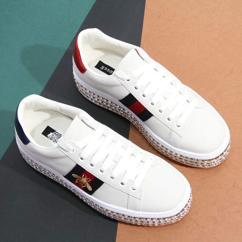 Fashion and versatile casual bee sports shoes 1023113016