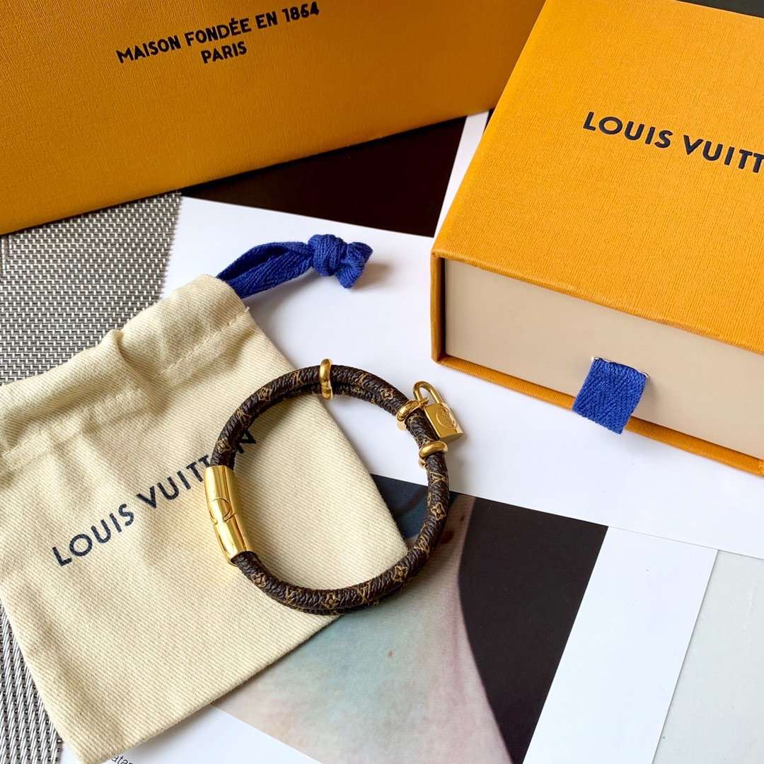 V New Fashion Bracelets 0425022403