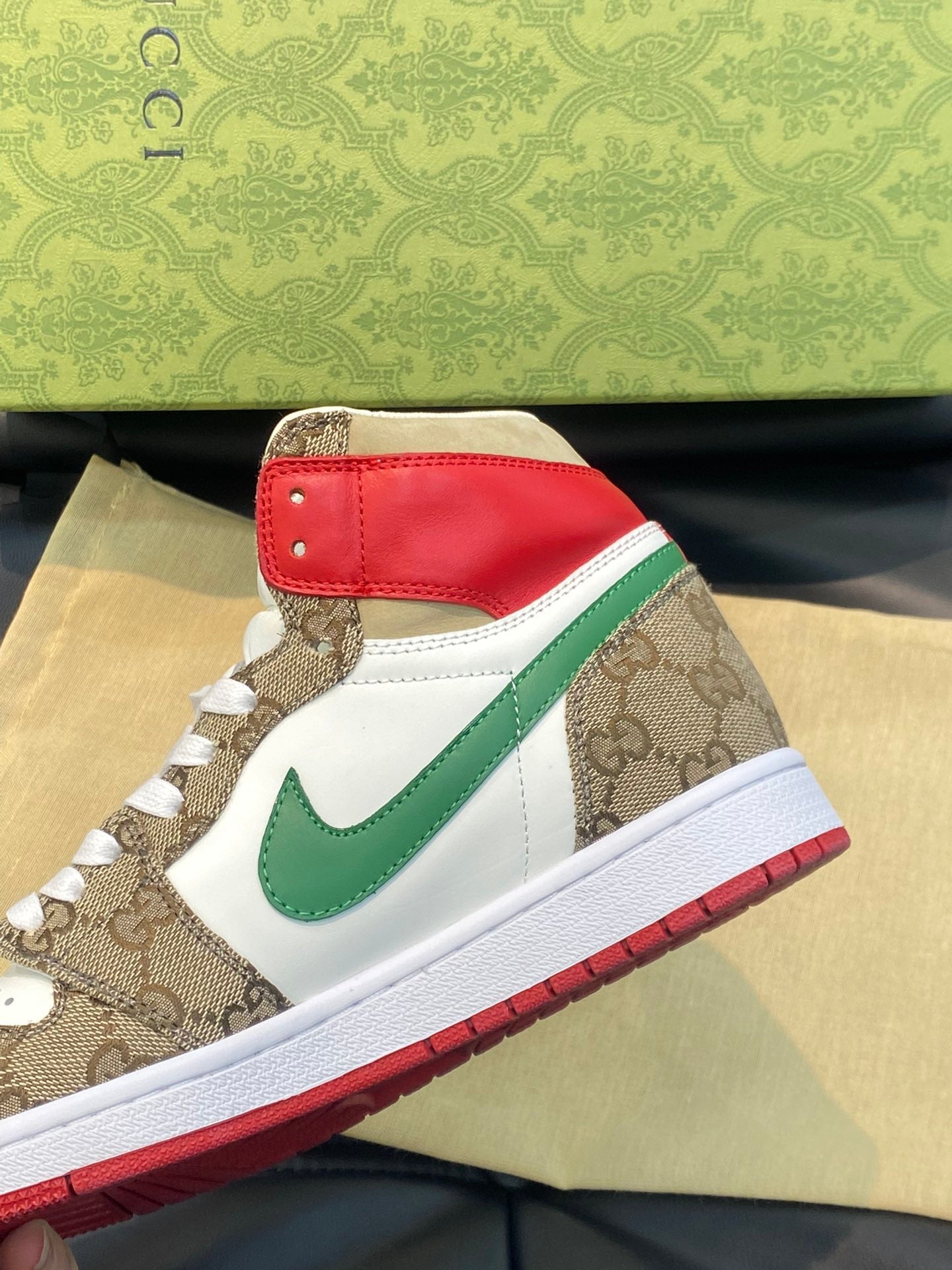 24 Limited Edition G & NK Inverted Hook Collaboration Sneakers 0424082610