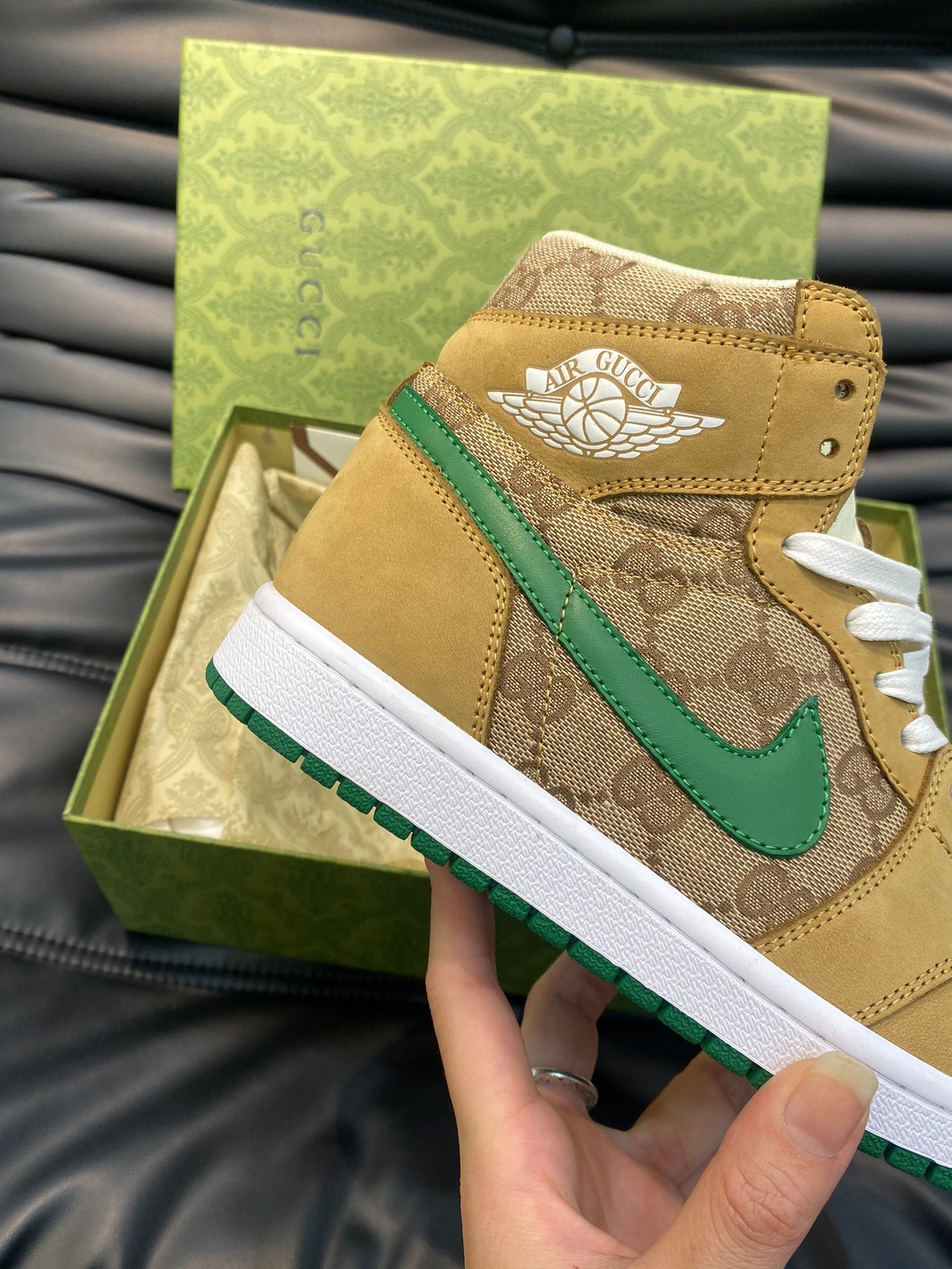 24 Limited Edition G & NK Inverted Hook Collaboration Sneakers 0424082610