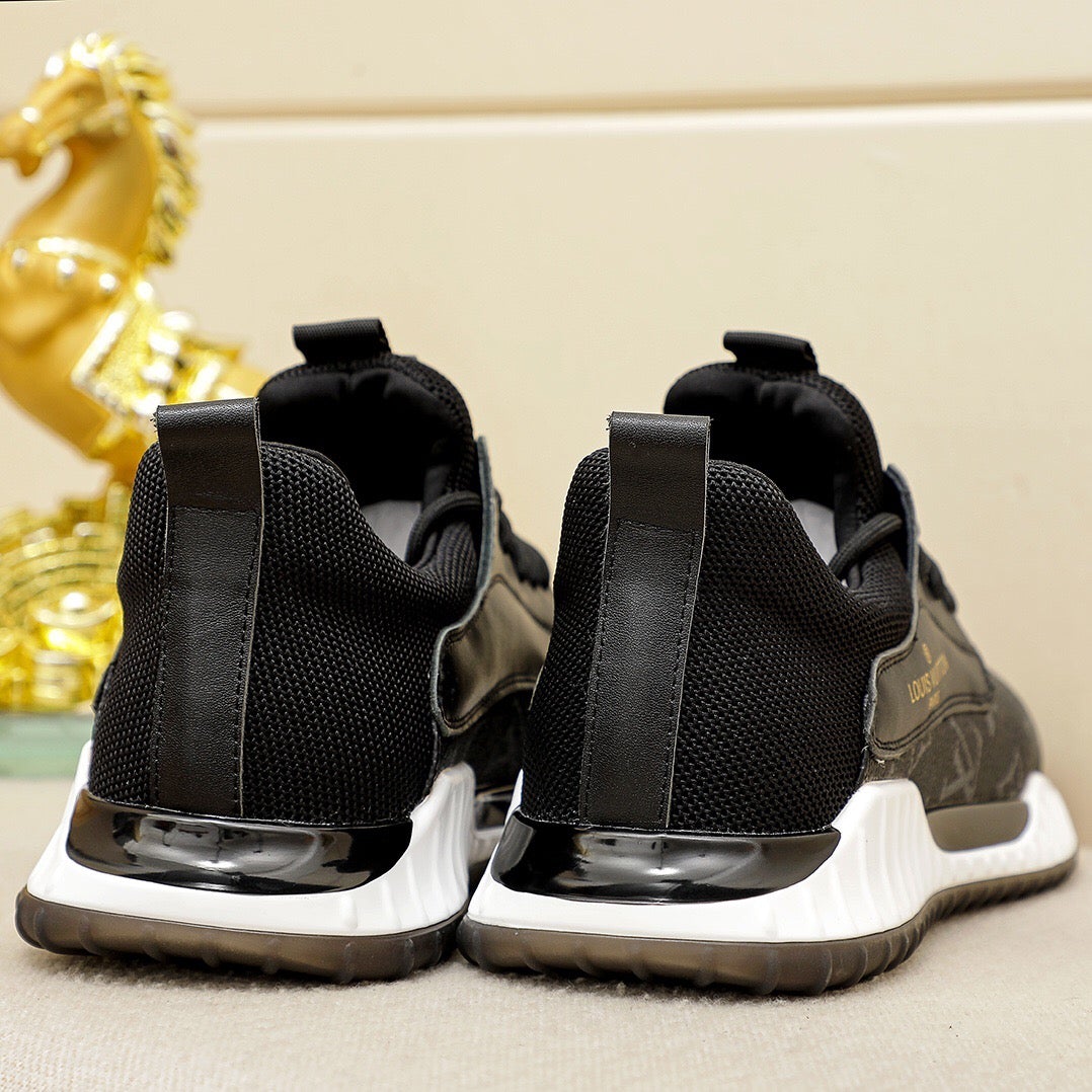 Three-color stitching casual sneakers 0425052002