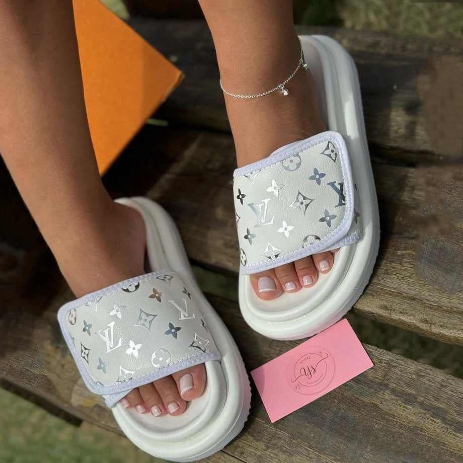 V Fashion White Women Sandals 10240649