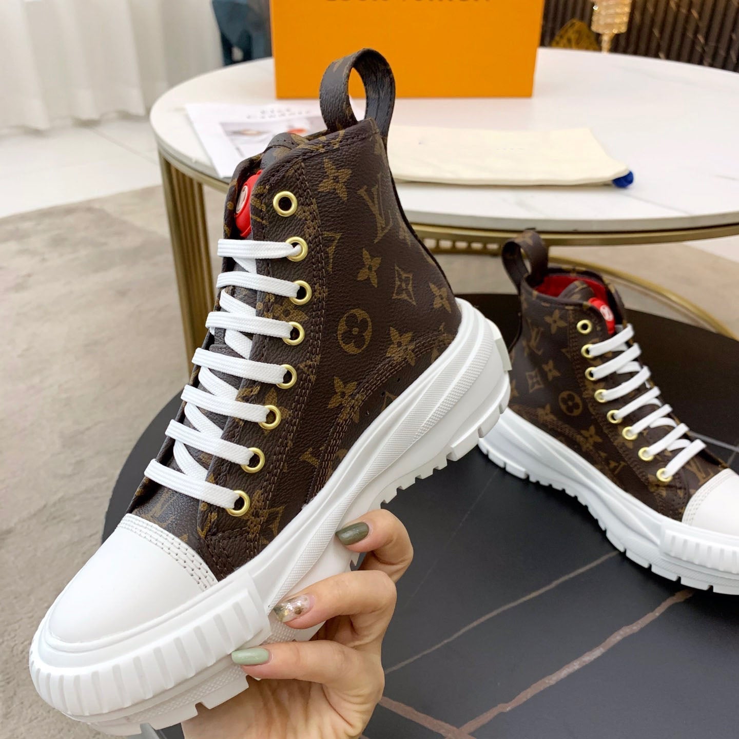 women's shoes / New Fashion Ladies Sneakers SXC070101