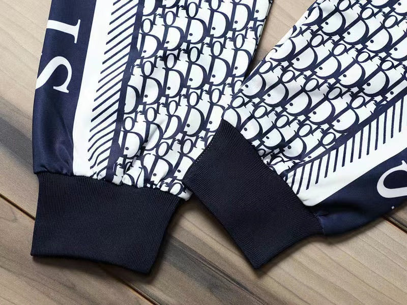 New fashion men's color sports suit