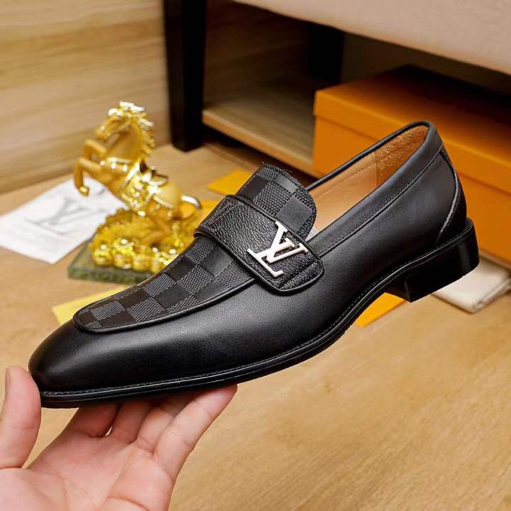Black V logo men's formal business shoes